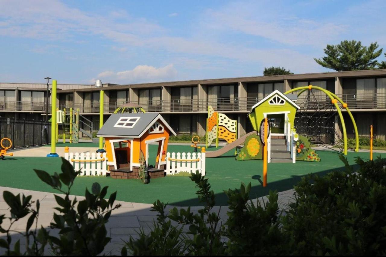 Wyndham Lancaster Resort And Convention Center Smoketown  Exterior foto